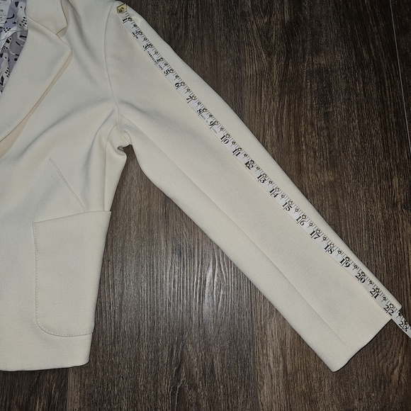 Cartonnier Cream Textured Blazer - Anthropologie Style Size 8P - Picture 9 of 13